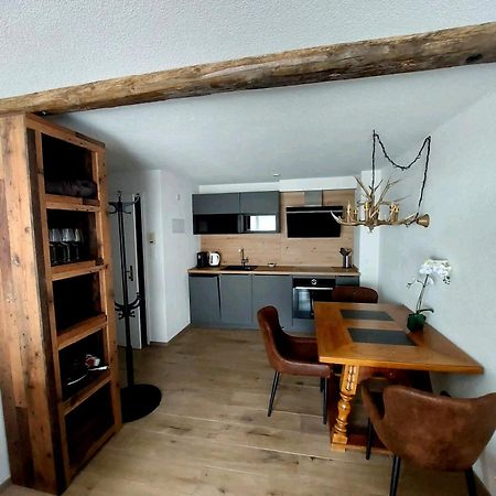 Fewo'S Und Apartment'S Schoeneck Davos Exteriör bild